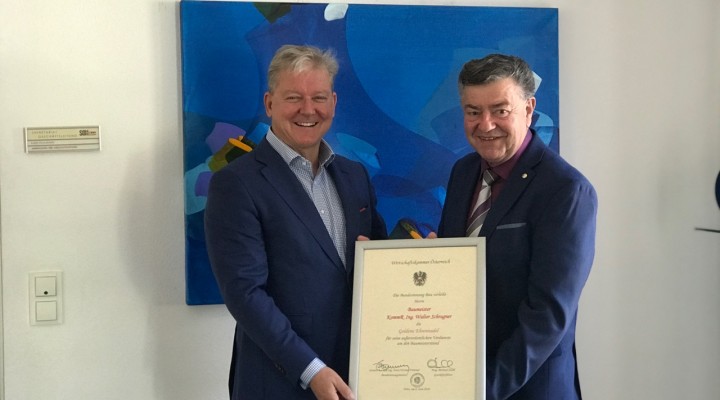 Goldene Ehrennadel der Bundesinnung